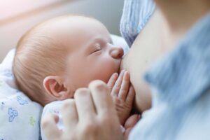 Read more about the article How to Improve Breast Milk Quantity and Quality Naturally
